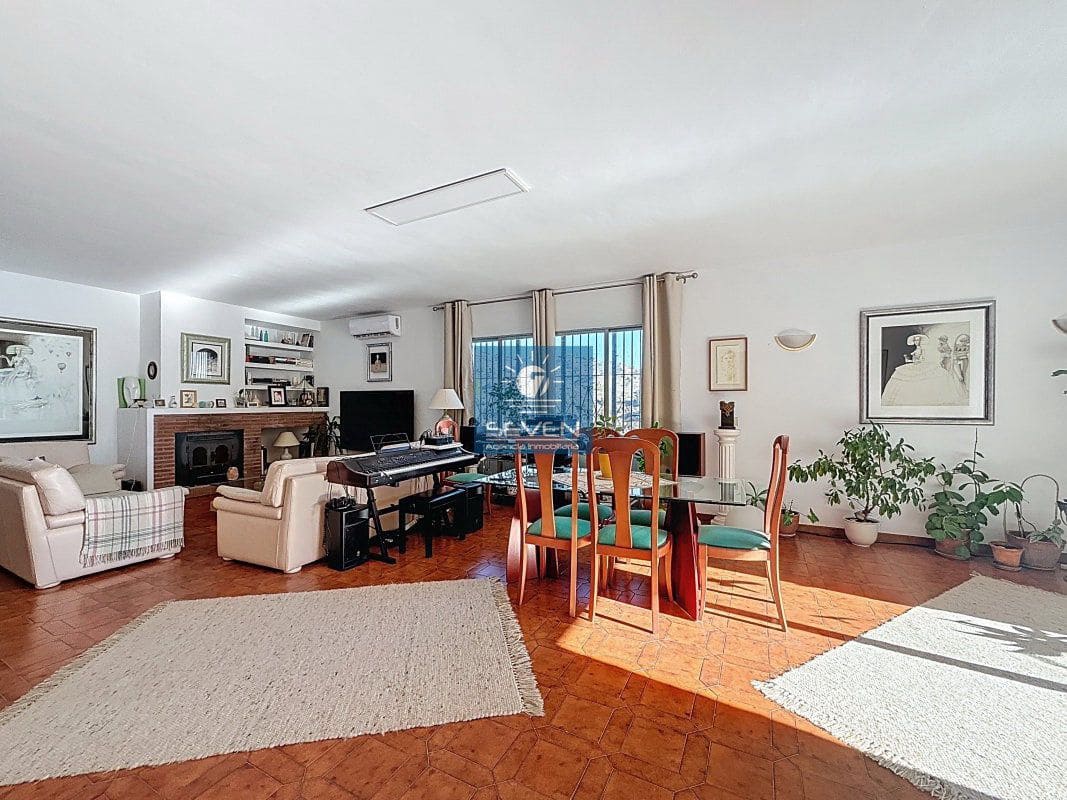 2 camera da letto Villa in vendita in Cotobro con garage - 570.000 € (Rif: 9475945)