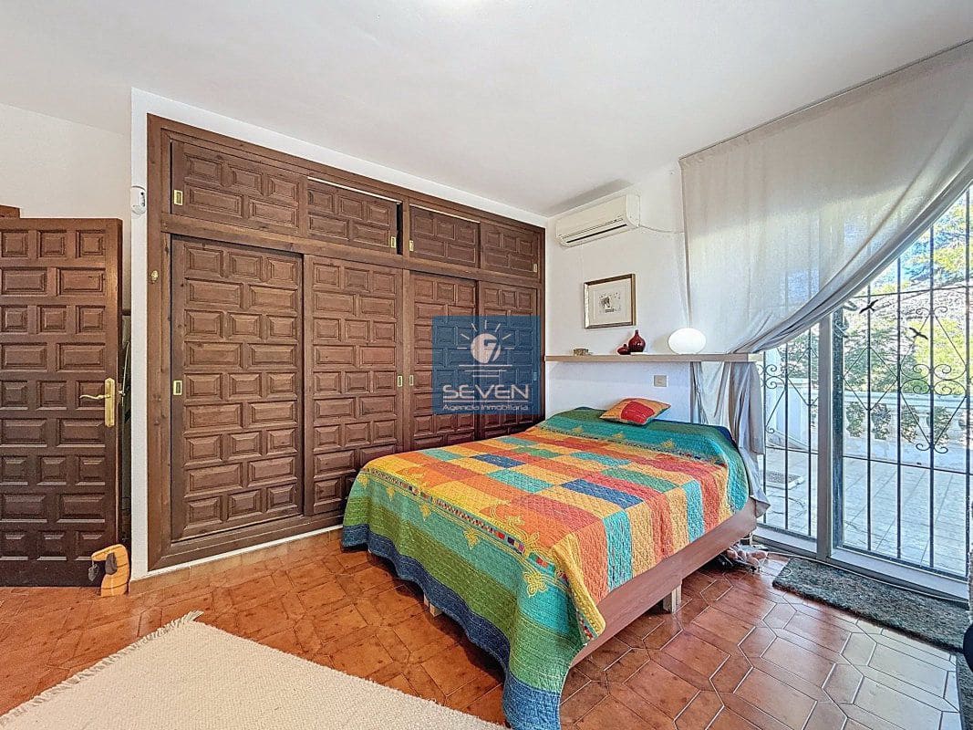 2 camera da letto Villa in vendita in Cotobro con garage - 570.000 € (Rif: 9475945)