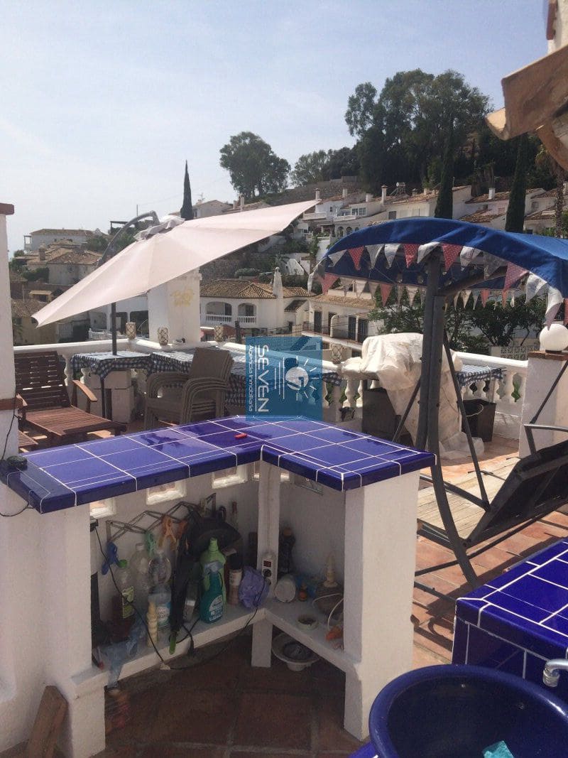 7 makuuhuone Huvila myytävänä paikassa Cotobro mukana 
autotalli - 590 000 € (Ref: 9480987)