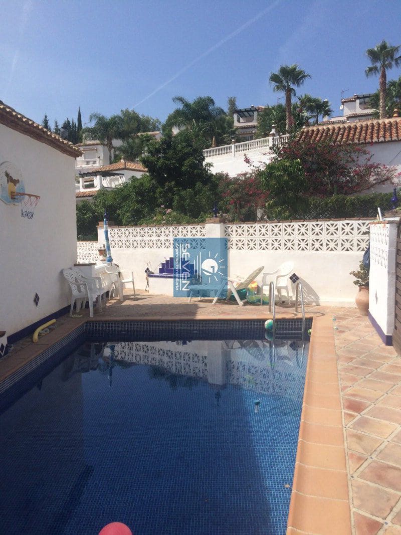 7 makuuhuone Huvila myytävänä paikassa Cotobro mukana 
autotalli - 590 000 € (Ref: 9480987)