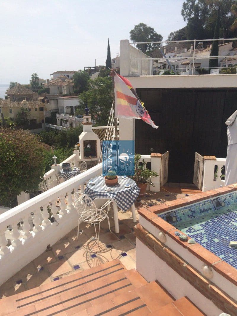 7 makuuhuone Huvila myytävänä paikassa Cotobro mukana 
autotalli - 590 000 € (Ref: 9480987)