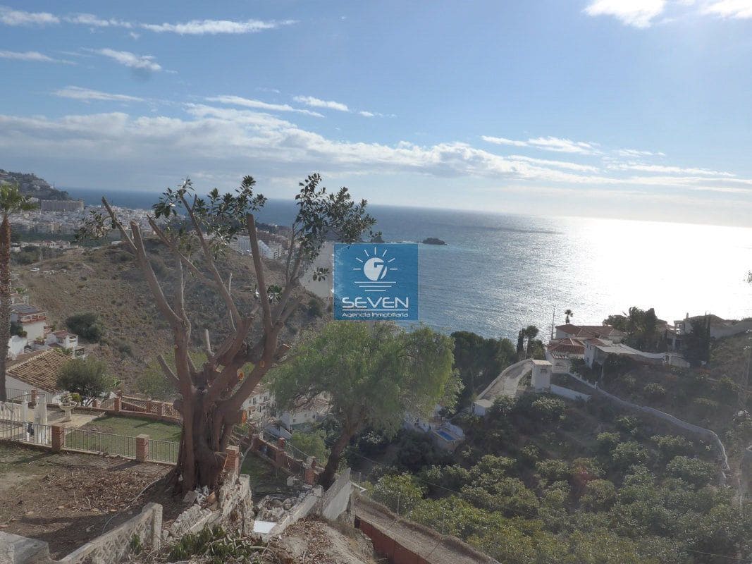 7 makuuhuone Huvila myytävänä paikassa Cotobro mukana 
autotalli - 590 000 € (Ref: 9480987)