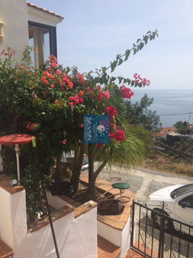 7 makuuhuone Huvila myytävänä paikassa Cotobro mukana 
autotalli - 590 000 € (Ref: 9480987)