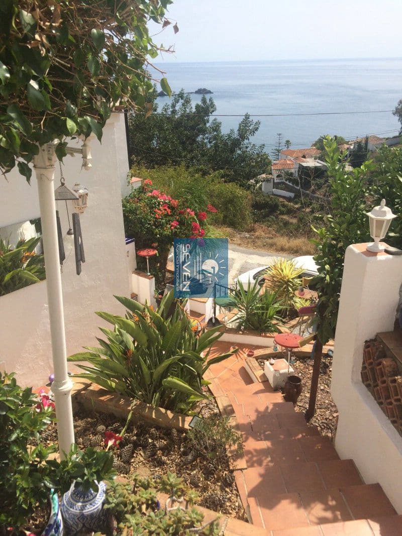 7 makuuhuone Huvila myytävänä paikassa Cotobro mukana 
autotalli - 590 000 € (Ref: 9480987)