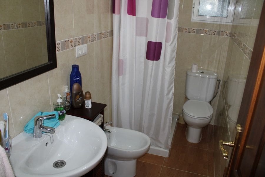 Chalet de 4 habitaciones en Itrabo en venta - 375.000 € (Ref: 9491276)