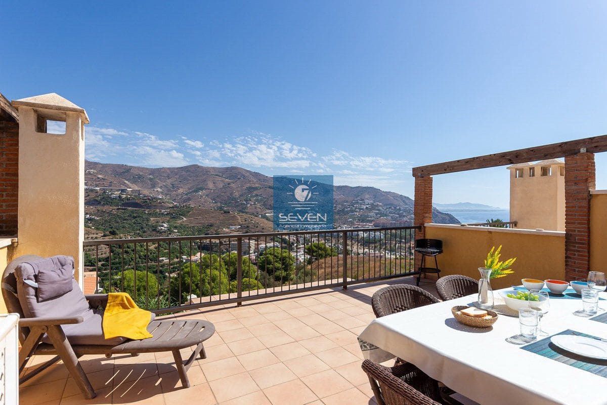 3 bedroom Townhouse for holiday rental in Almunecar - € 1,500 (Ref: 9496983)