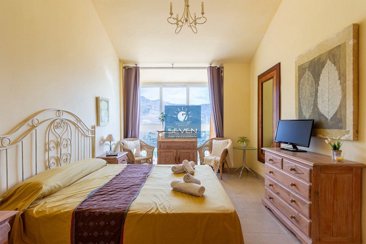 3 bedroom Townhouse for holiday rental in Almunecar - € 1,500 (Ref: 9496983)