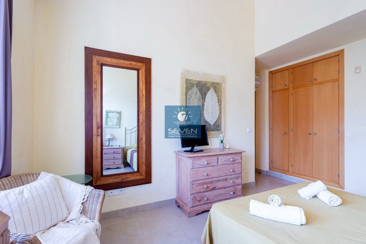 3 bedroom Townhouse for holiday rental in Almunecar - € 1,500 (Ref: 9496983)