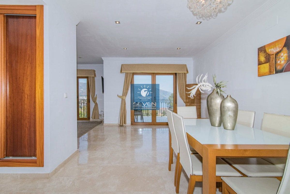 Casa de 3 habitaciones en Almuñécar en venta - 355.000 € (Ref: 9498905)