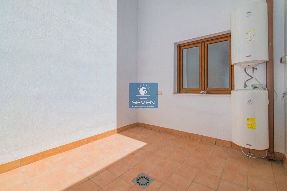 Casa de 3 habitaciones en Almuñécar en venta - 355.000 € (Ref: 9498905)