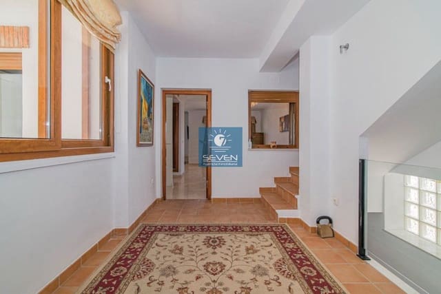 Casa de 3 habitaciones en Almuñécar en venta - 355.000 € (Ref: 9498905)