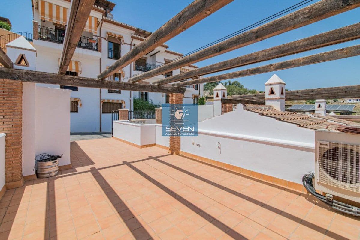 Casa de 3 habitaciones en Almuñécar en venta - 355.000 € (Ref: 9498905)