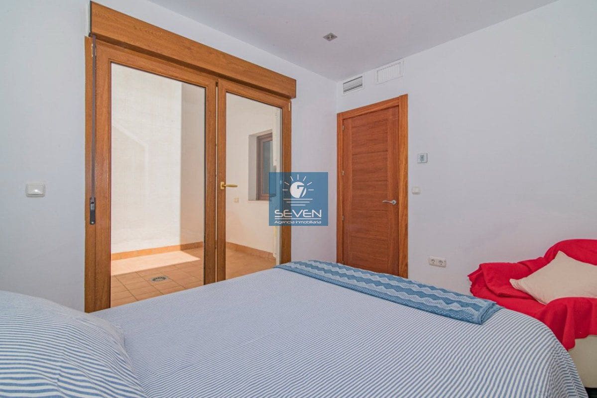 Casa de 3 habitaciones en Almuñécar en venta - 355.000 € (Ref: 9498905)