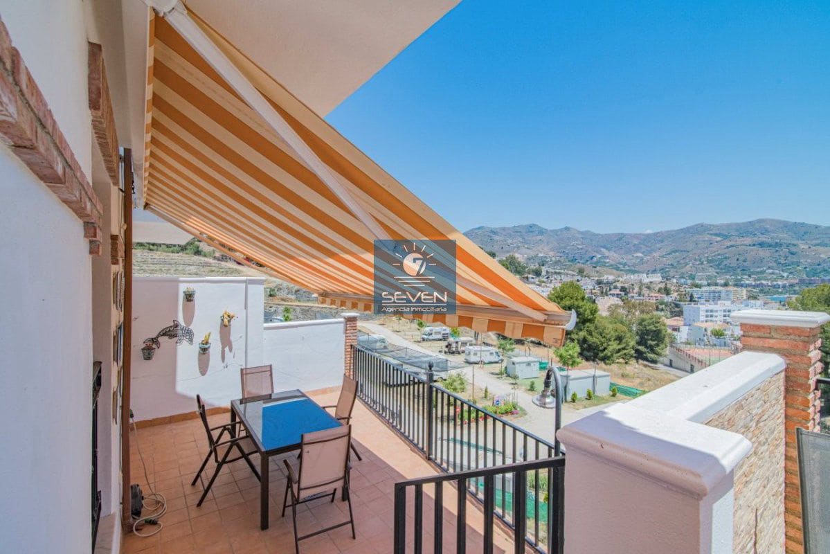 Casa de 3 habitaciones en Almuñécar en venta - 355.000 € (Ref: 9498905)