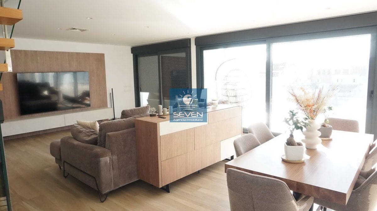 3 bedroom Villa for sale in La Herradura - € 1,099,000 (Ref: 9694876)