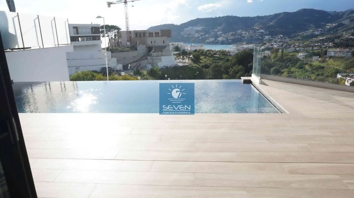 3 bedroom Villa for sale in La Herradura - € 1,099,000 (Ref: 9694876)
