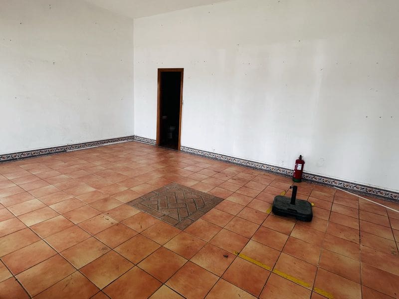 Commercial for rent in Almunecar - € 1,000 (Ref: 9714596)
