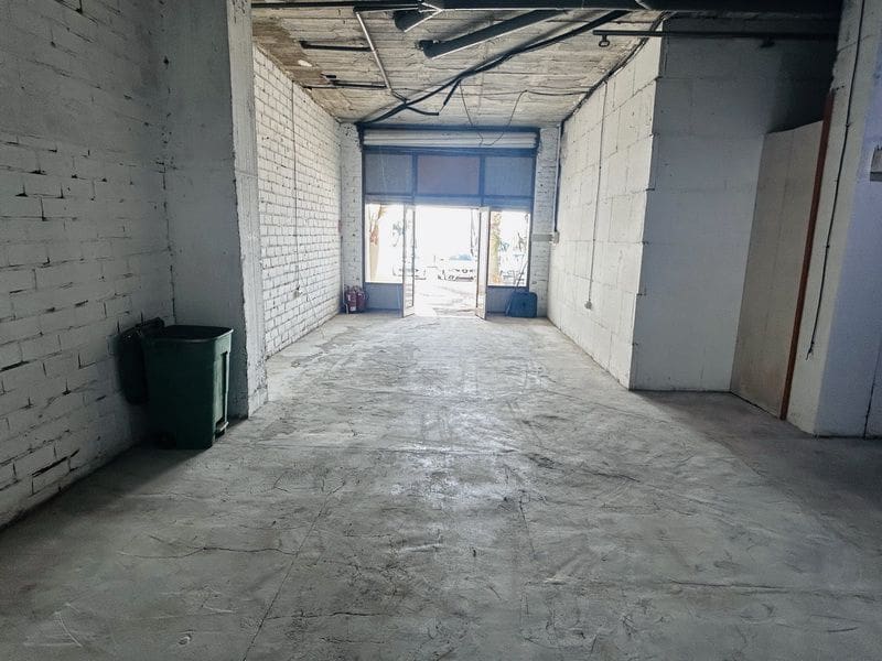 Commercial for rent in Almunecar - € 1,000 (Ref: 9714596)