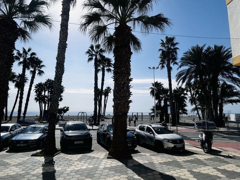 Commercial for rent in Almunecar - € 1,000 (Ref: 9714596)