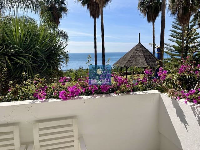 2 bedroom Apartment for sale in Almuñécar with garage - € 365,000 (Ref: 9722629)