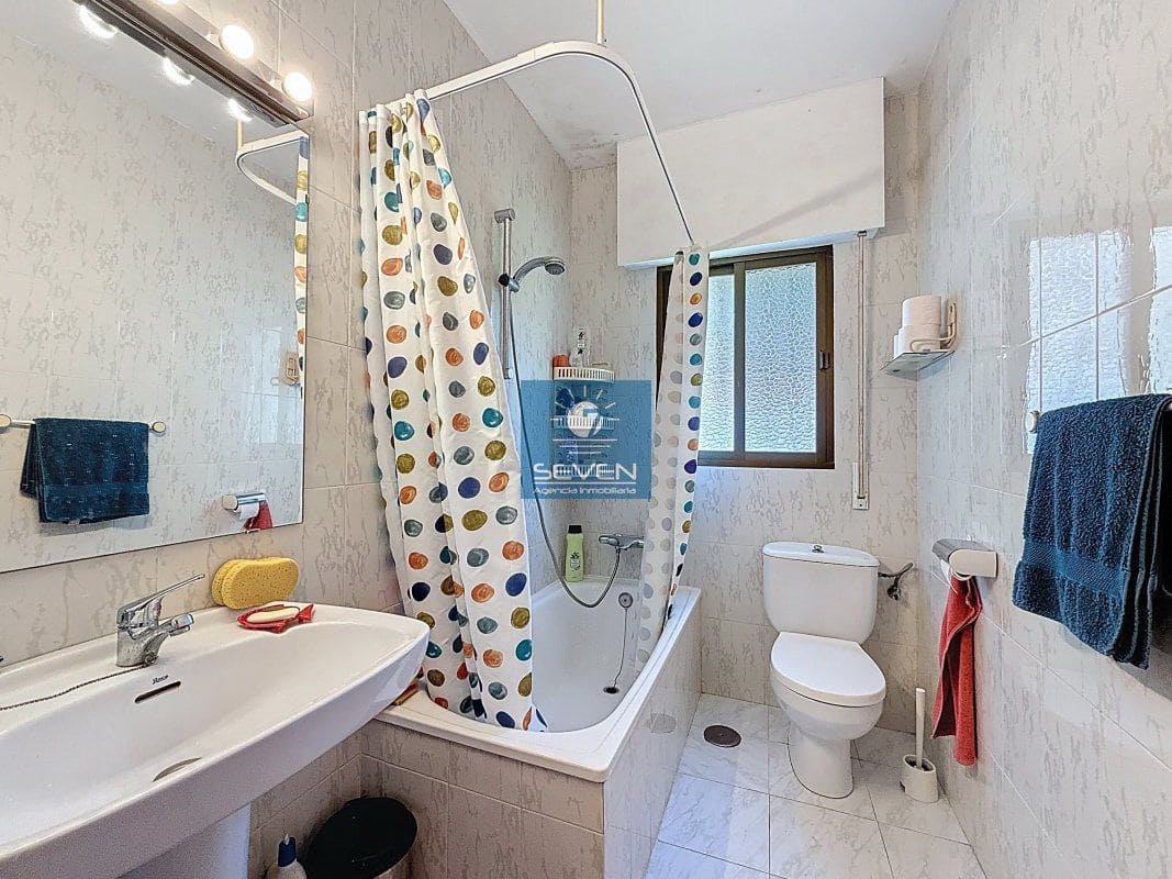 3 sypialnia Dom blizniak na sprzedaż w La Herradura z garażem - 650 000 € (Ref: 9755502)