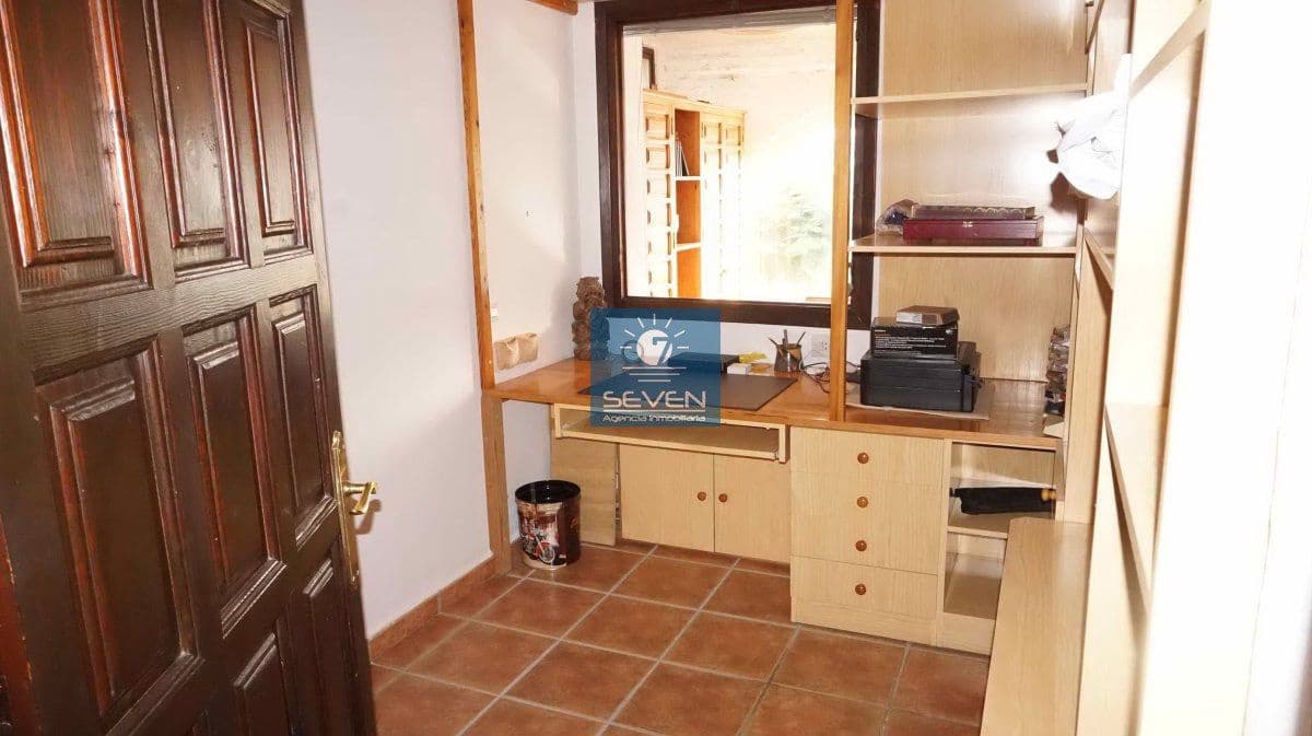 3 slaapkamer Villa te koop in Almunecar met garage - € 550.000 (Ref: 9761747)