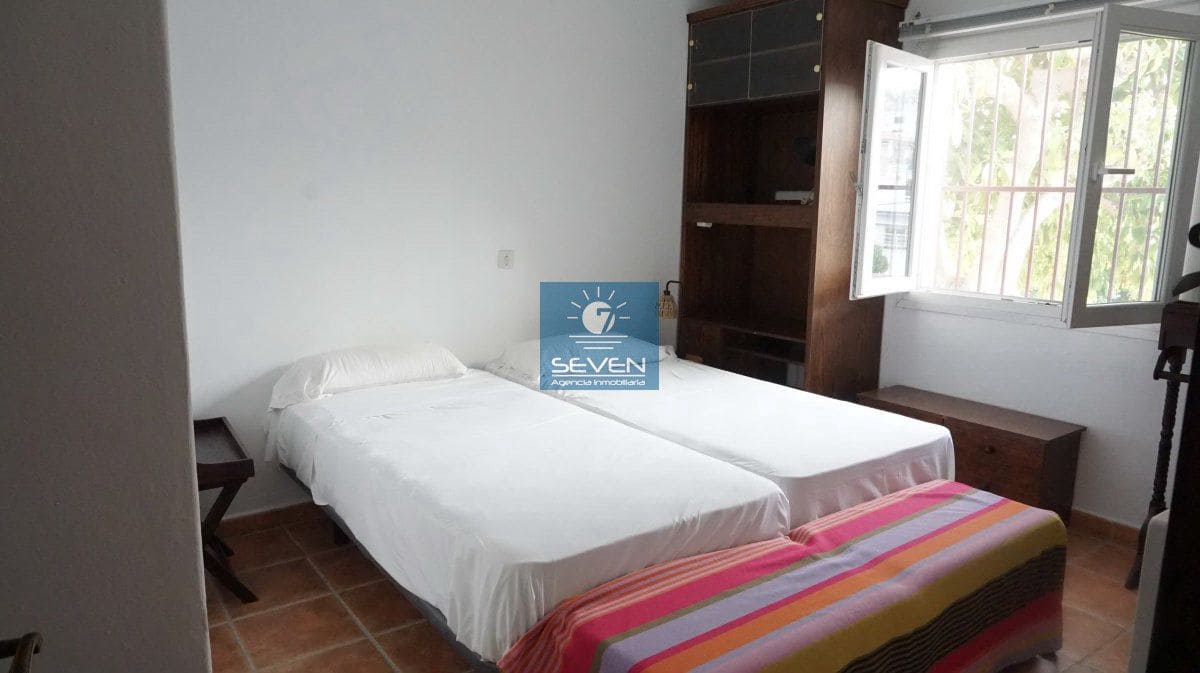 3 slaapkamer Villa te koop in Almunecar met garage - € 550.000 (Ref: 9761747)