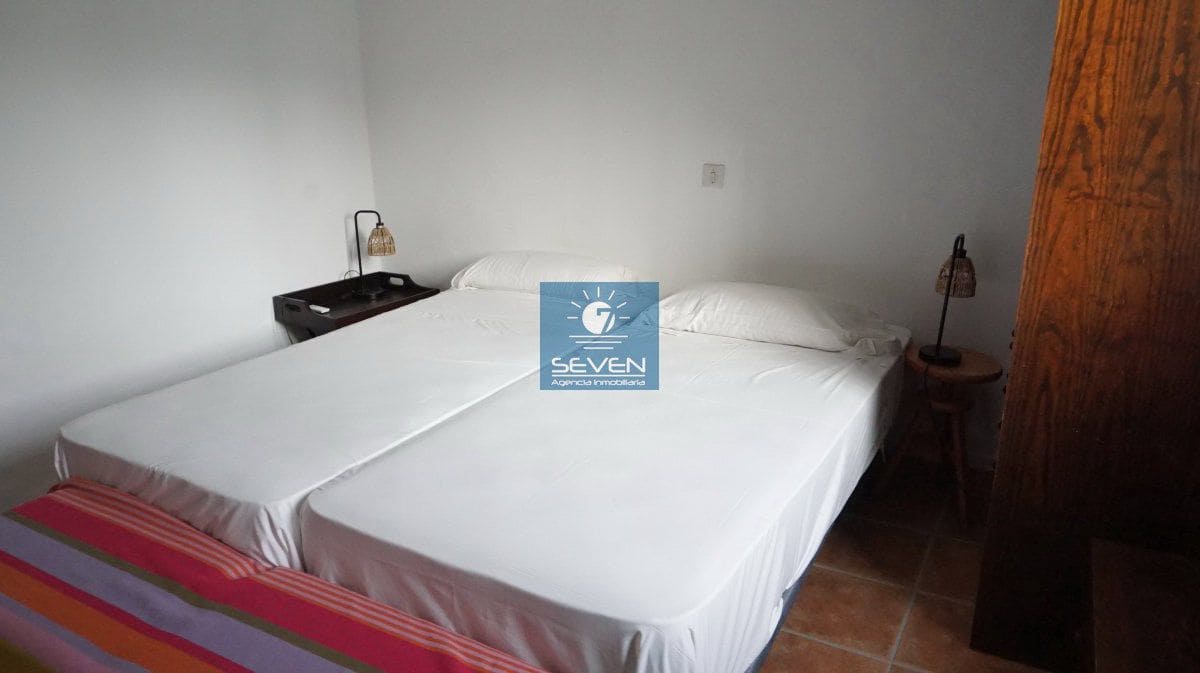 3 slaapkamer Villa te koop in Almunecar met garage - € 550.000 (Ref: 9761747)