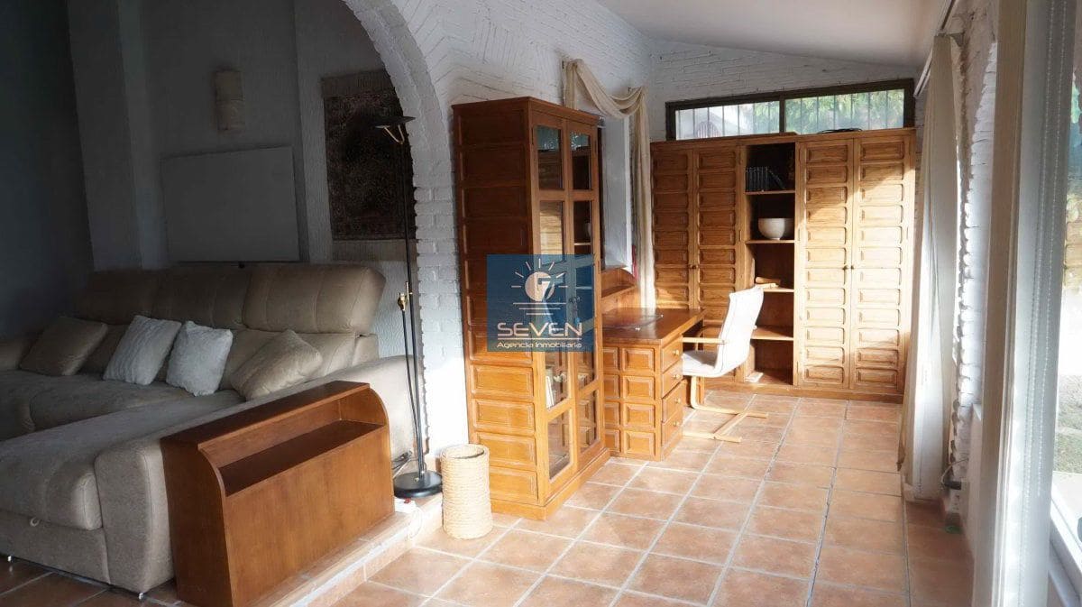 3 slaapkamer Villa te koop in Almunecar met garage - € 550.000 (Ref: 9761747)