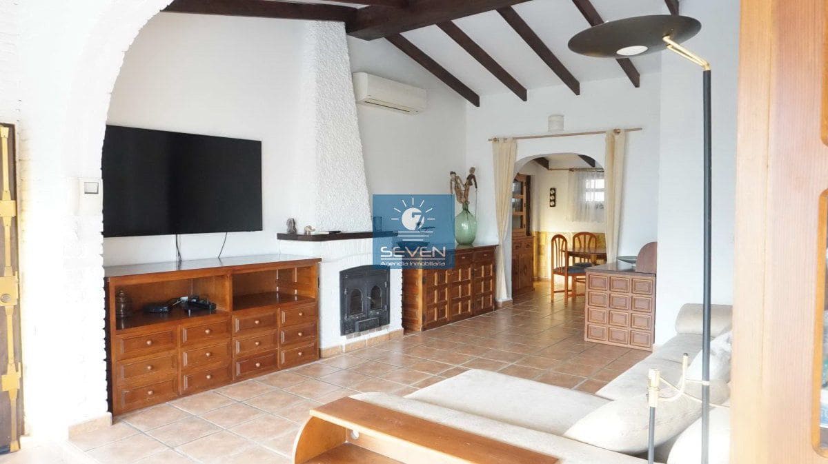 3 slaapkamer Villa te koop in Almunecar met garage - € 550.000 (Ref: 9761747)