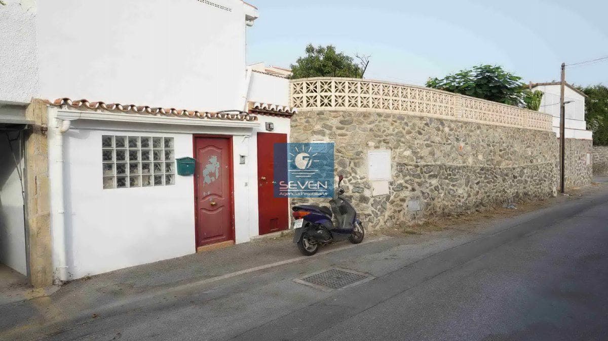 3 slaapkamer Villa te koop in Almunecar met garage - € 550.000 (Ref: 9761747)