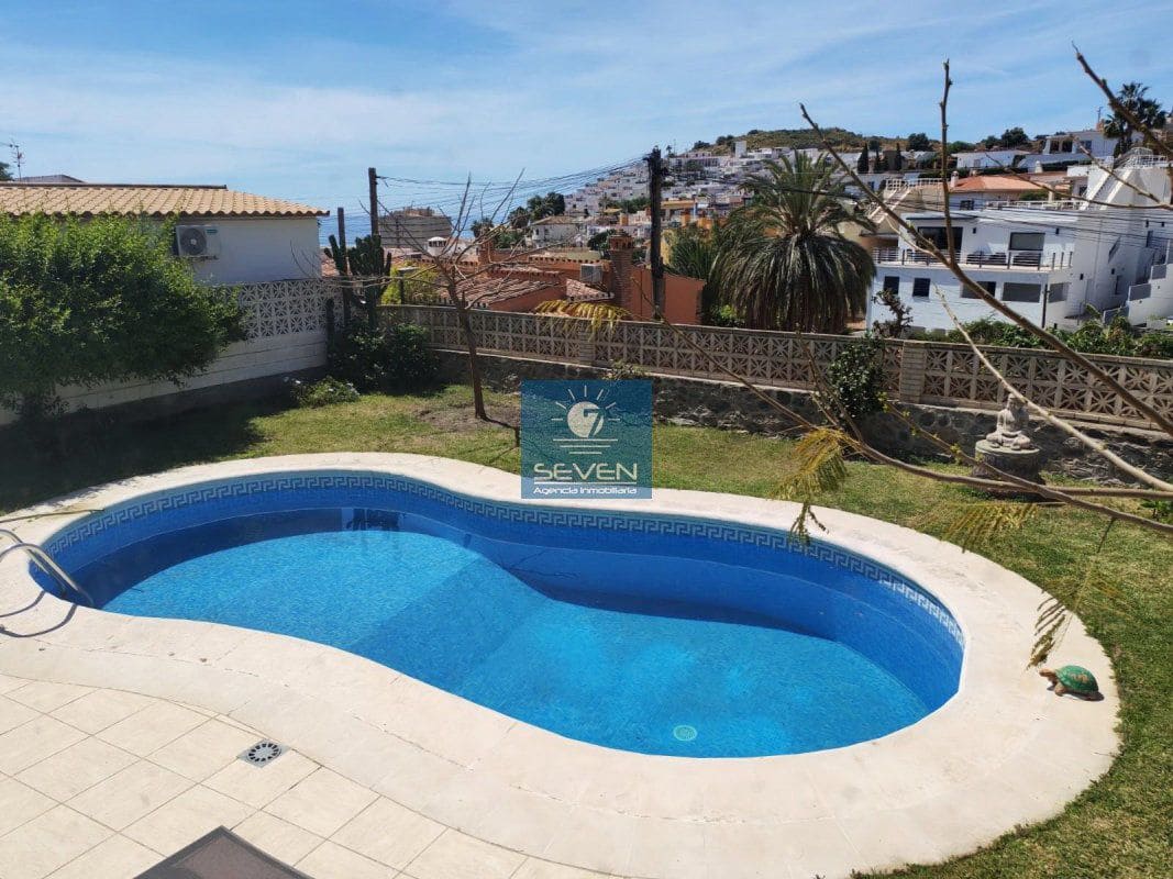 3 slaapkamer Villa te koop in Almunecar met garage - € 550.000 (Ref: 9761747)