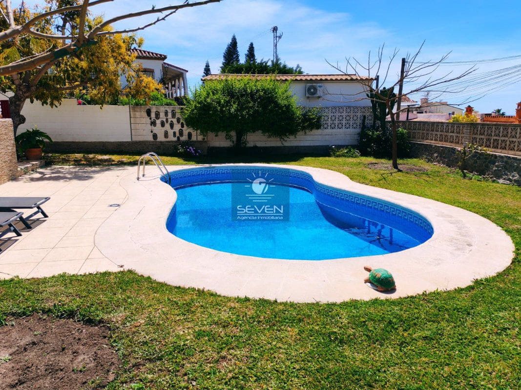 3 slaapkamer Villa te koop in Almunecar met garage - € 550.000 (Ref: 9761747)