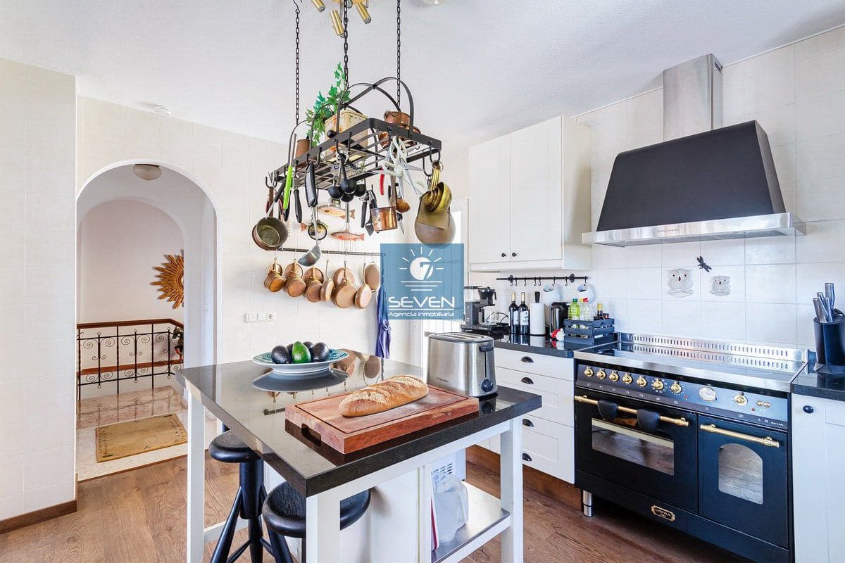 3 sovrum Villa för semesterbostäder i Almunecar med garage - 2 000 € (Ref: 9763528)