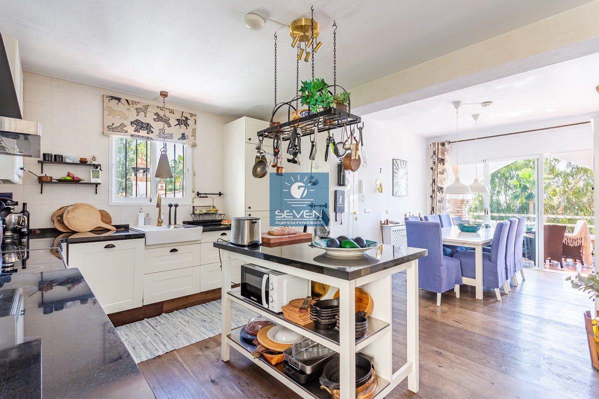 3 sovrum Villa för semesterbostäder i Almunecar med garage - 2 000 € (Ref: 9763528)