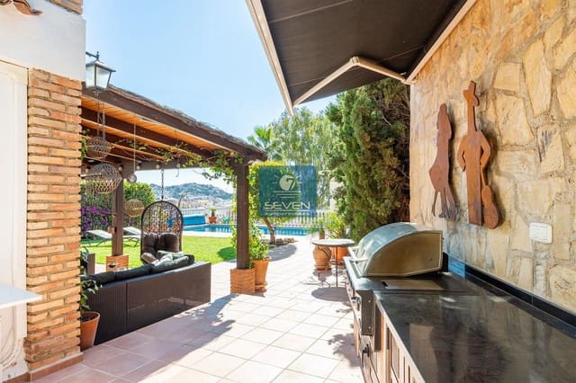 3 camera da letto Villa da affitare come casa vacanza in Almuñécar con garage - 2.000 € (Rif: 9763528)