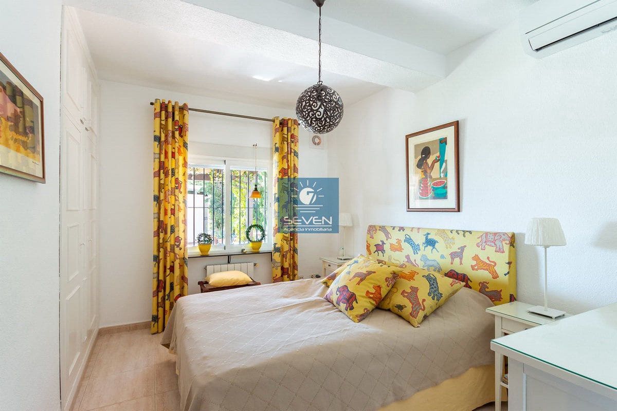 3 soveværelse Villa til leje i Almunecar med garage - € 2.000 (Ref: 9763529)