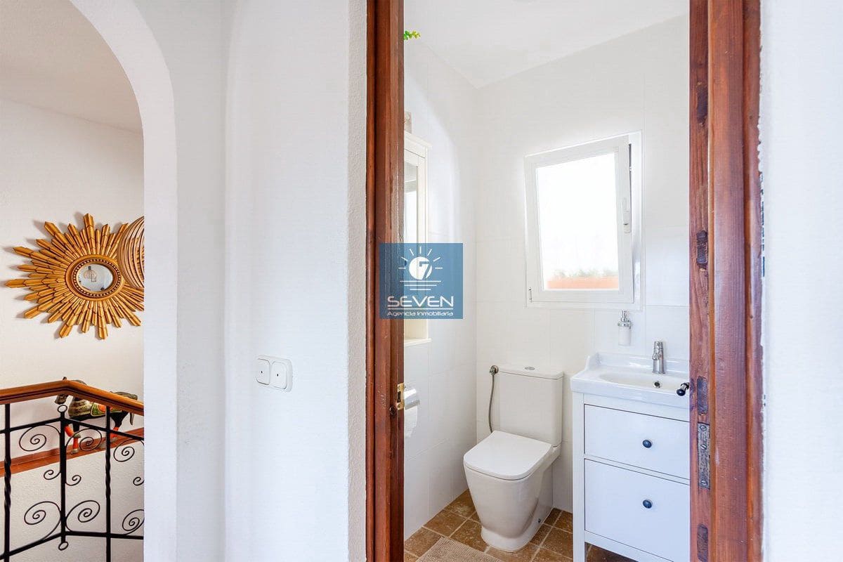 3 soveværelse Villa til leje i Almunecar med garage - € 2.000 (Ref: 9763529)