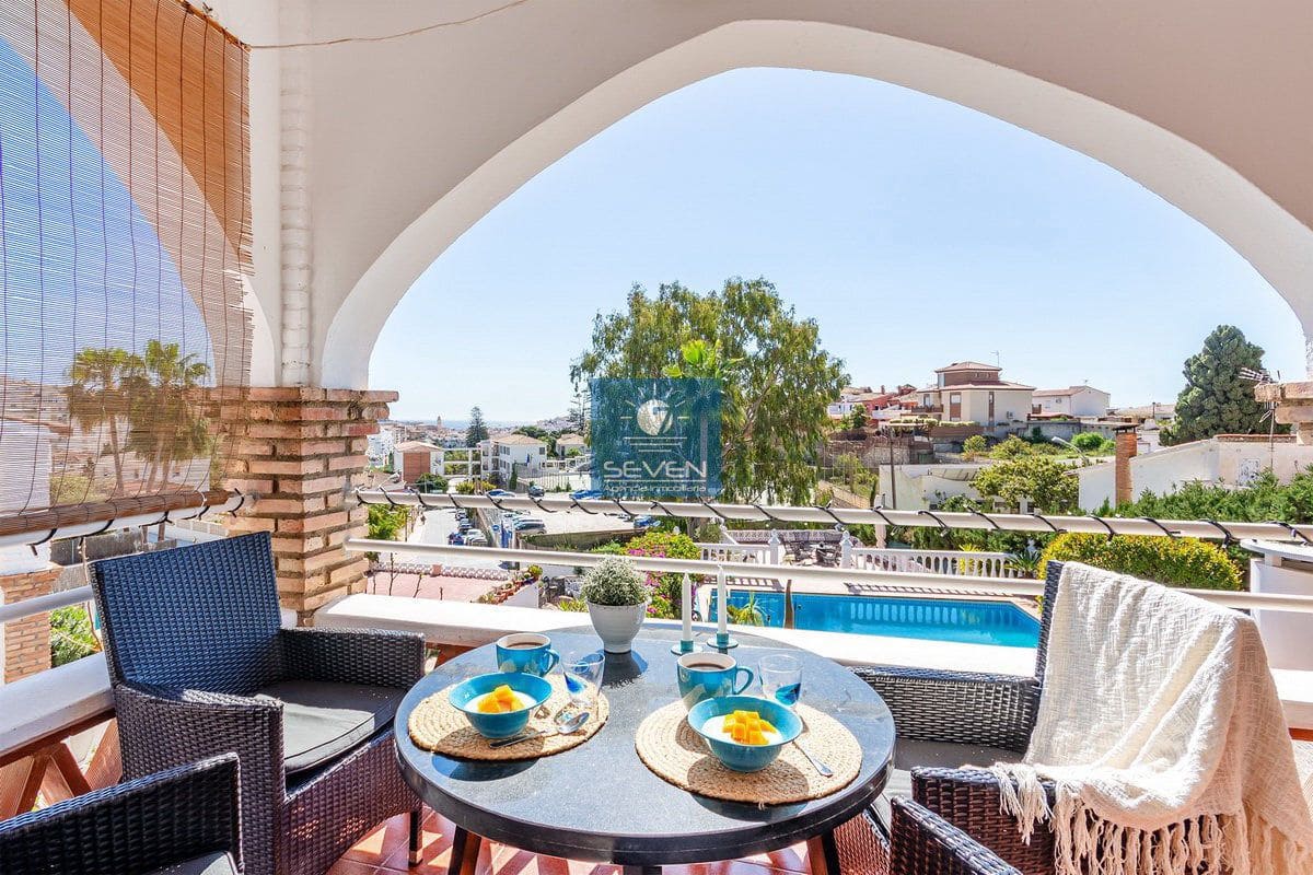 3 soveværelse Villa til leje i Almunecar med garage - € 2.000 (Ref: 9763529)