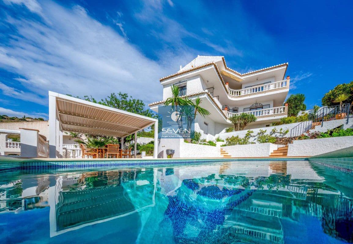 4 camera da letto Villa in vendita in Almunecar - 575.000 € (Rif: 9777845)