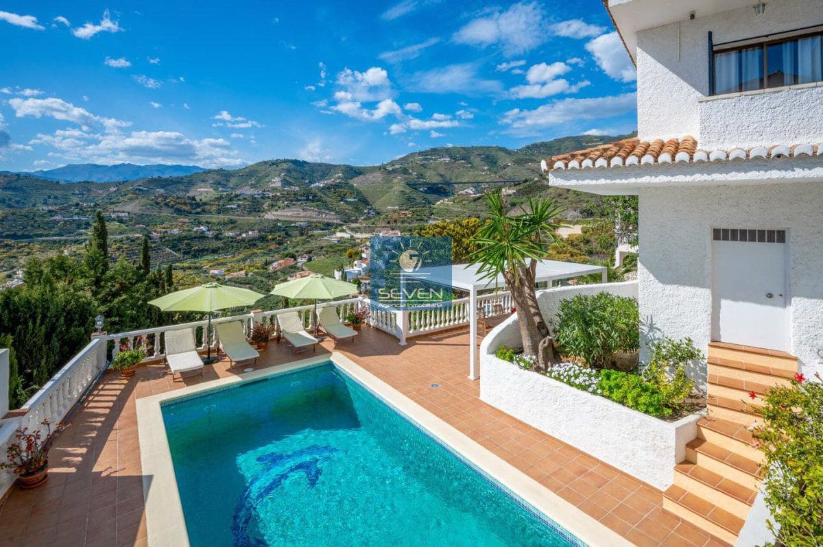 4 camera da letto Villa in vendita in Almunecar - 575.000 € (Rif: 9777845)