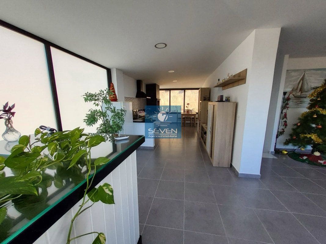 4 soveværelse Byhus til salg i Almunecar med garage - € 469.000 (Ref: 9794273)