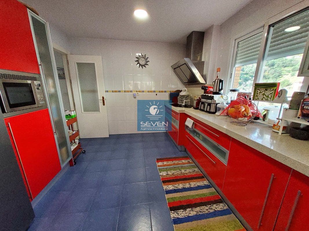 4 soveværelse Byhus til salg i Almunecar med garage - € 469.000 (Ref: 9794273)