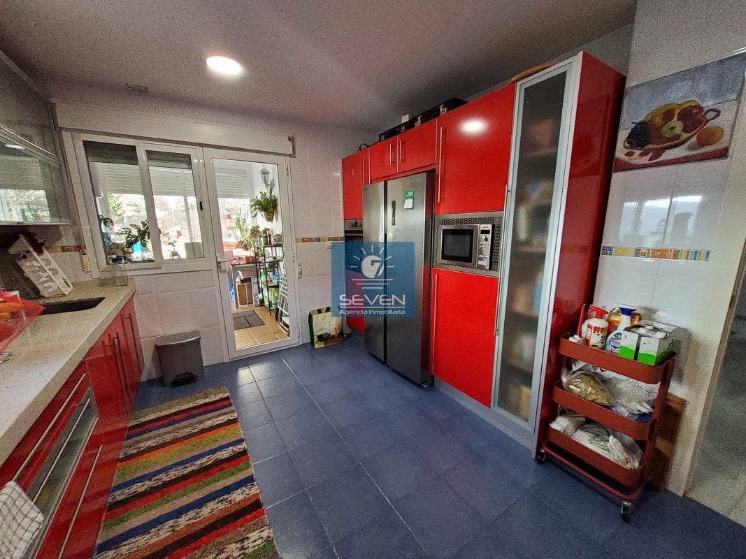 4 soveværelse Byhus til salg i Almunecar med garage - € 469.000 (Ref: 9794273)