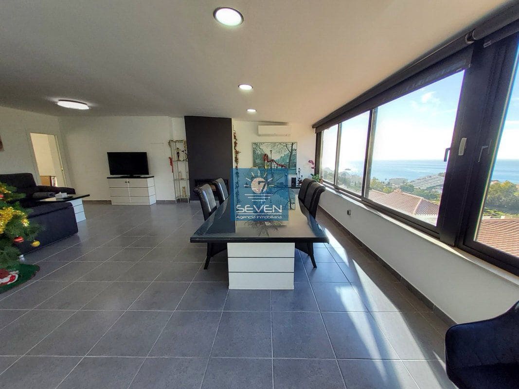 4 soveværelse Byhus til salg i Almunecar med garage - € 469.000 (Ref: 9794273)