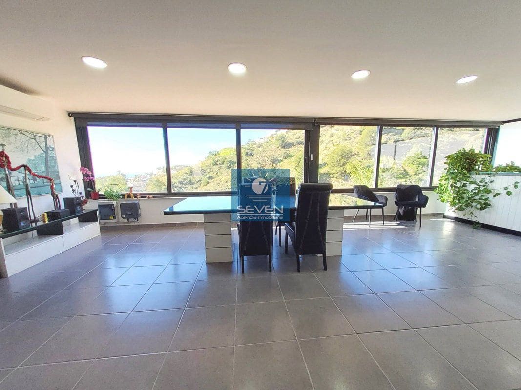 4 soveværelse Byhus til salg i Almunecar med garage - € 469.000 (Ref: 9794273)