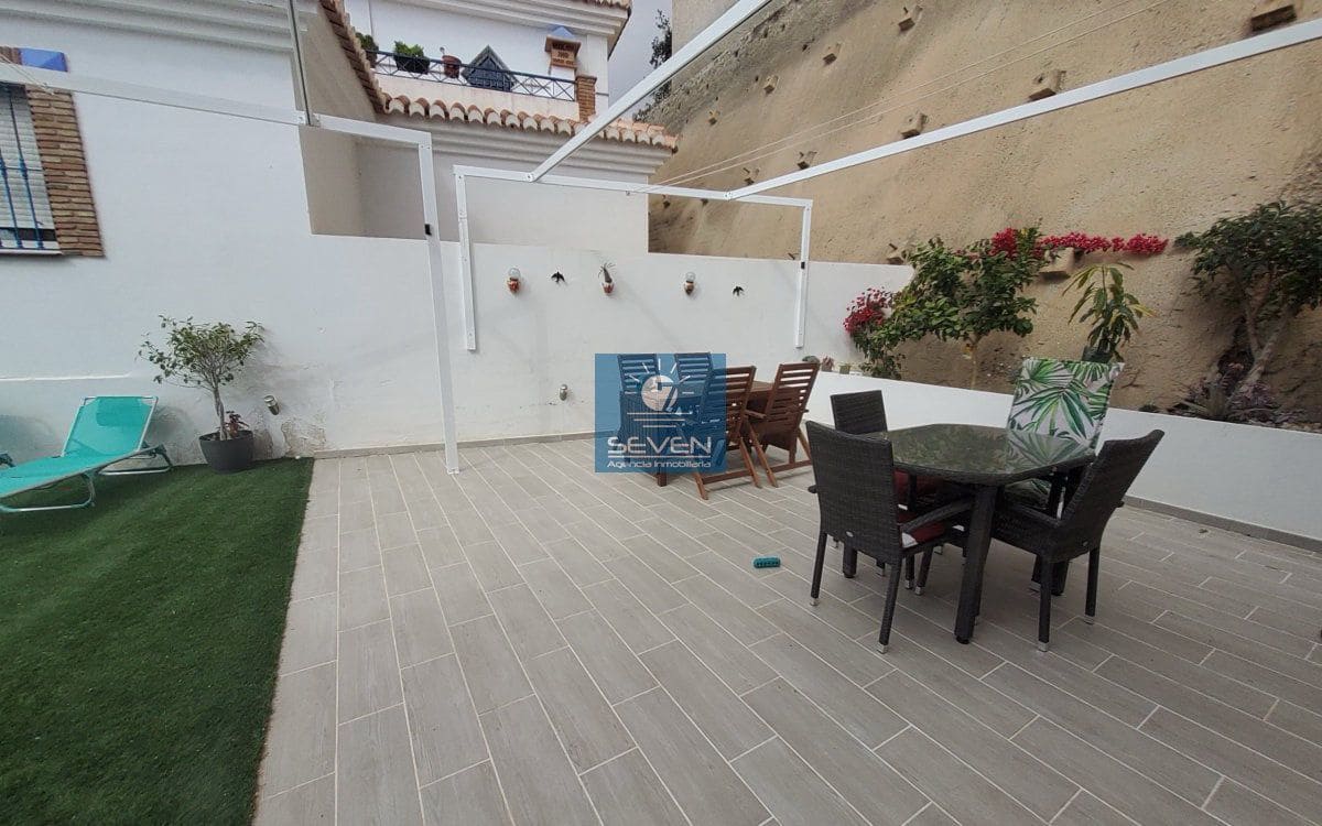 4 soveværelse Byhus til salg i Almunecar med garage - € 469.000 (Ref: 9794273)