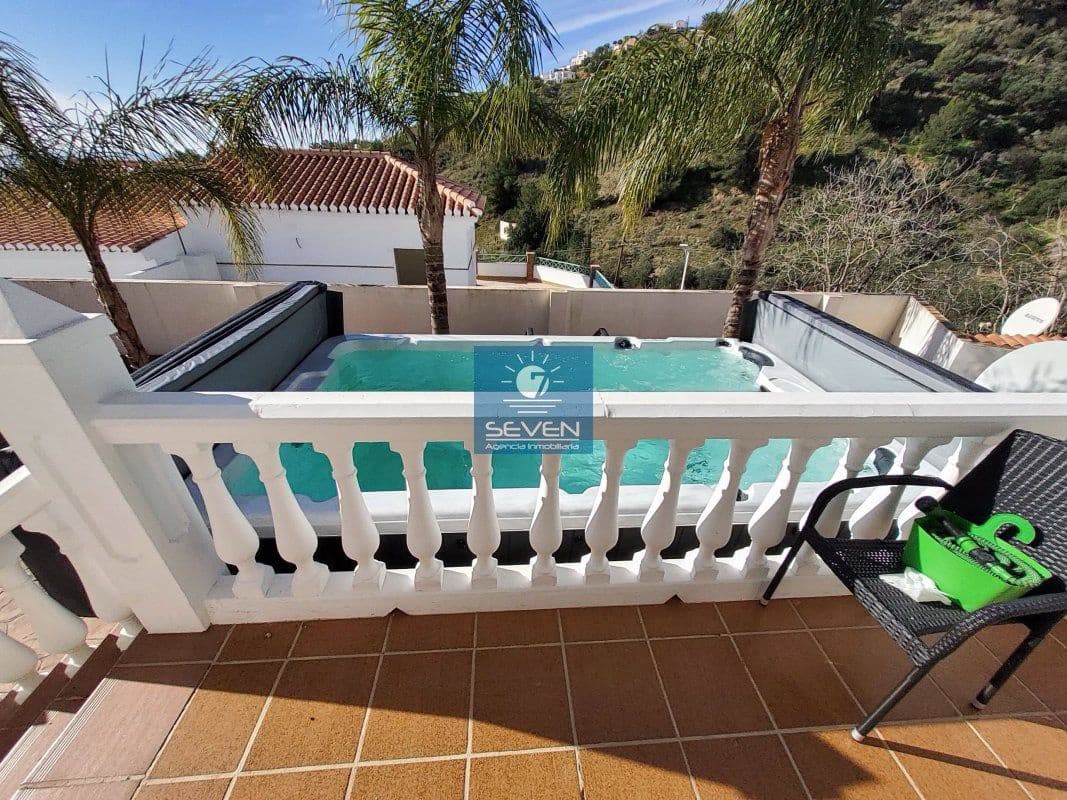 4 soveværelse Byhus til salg i Almunecar med garage - € 469.000 (Ref: 9794273)