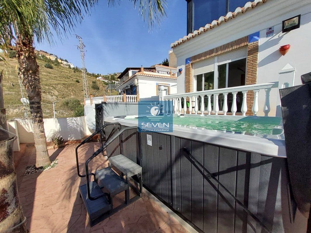 4 soveværelse Byhus til salg i Almunecar med garage - € 469.000 (Ref: 9794273)