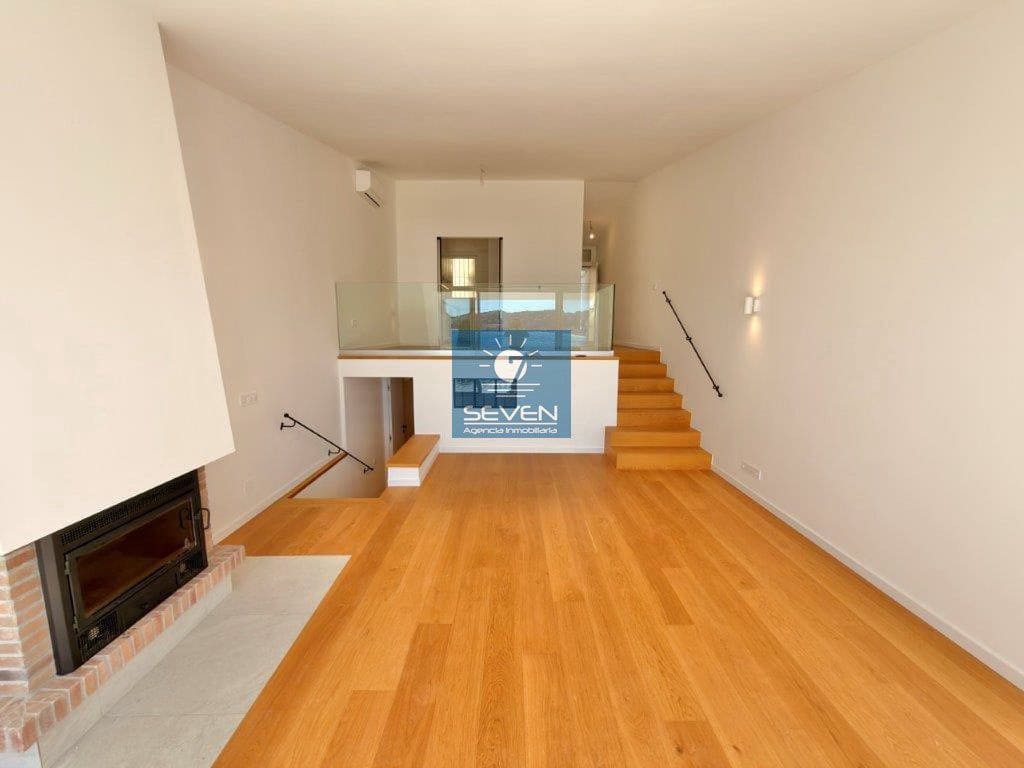 3 bedroom Townhouse for sale in La Herradura - € 370,000 (Ref: 9811410)